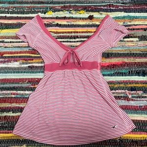 pink and white Hollister top